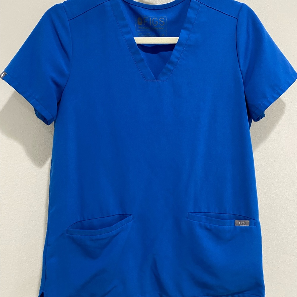 FIGS Royal Blue Casma three pocket scrub top
